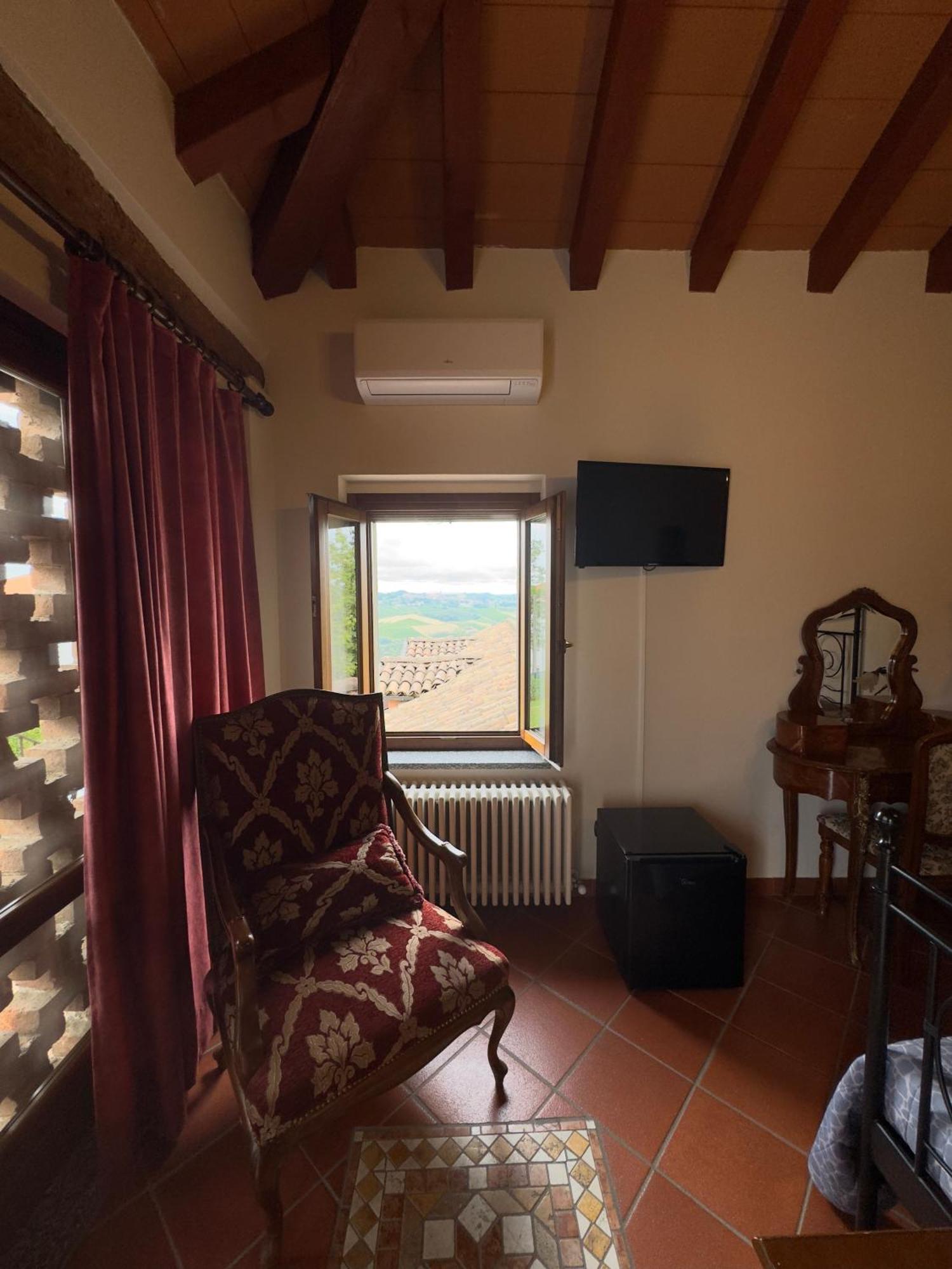 اجليانو تيرمي Locanda Osteria La Milonga المظهر الخارجي الصورة